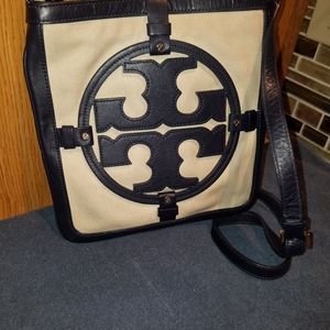 TORY BURCH ALL T Handbag